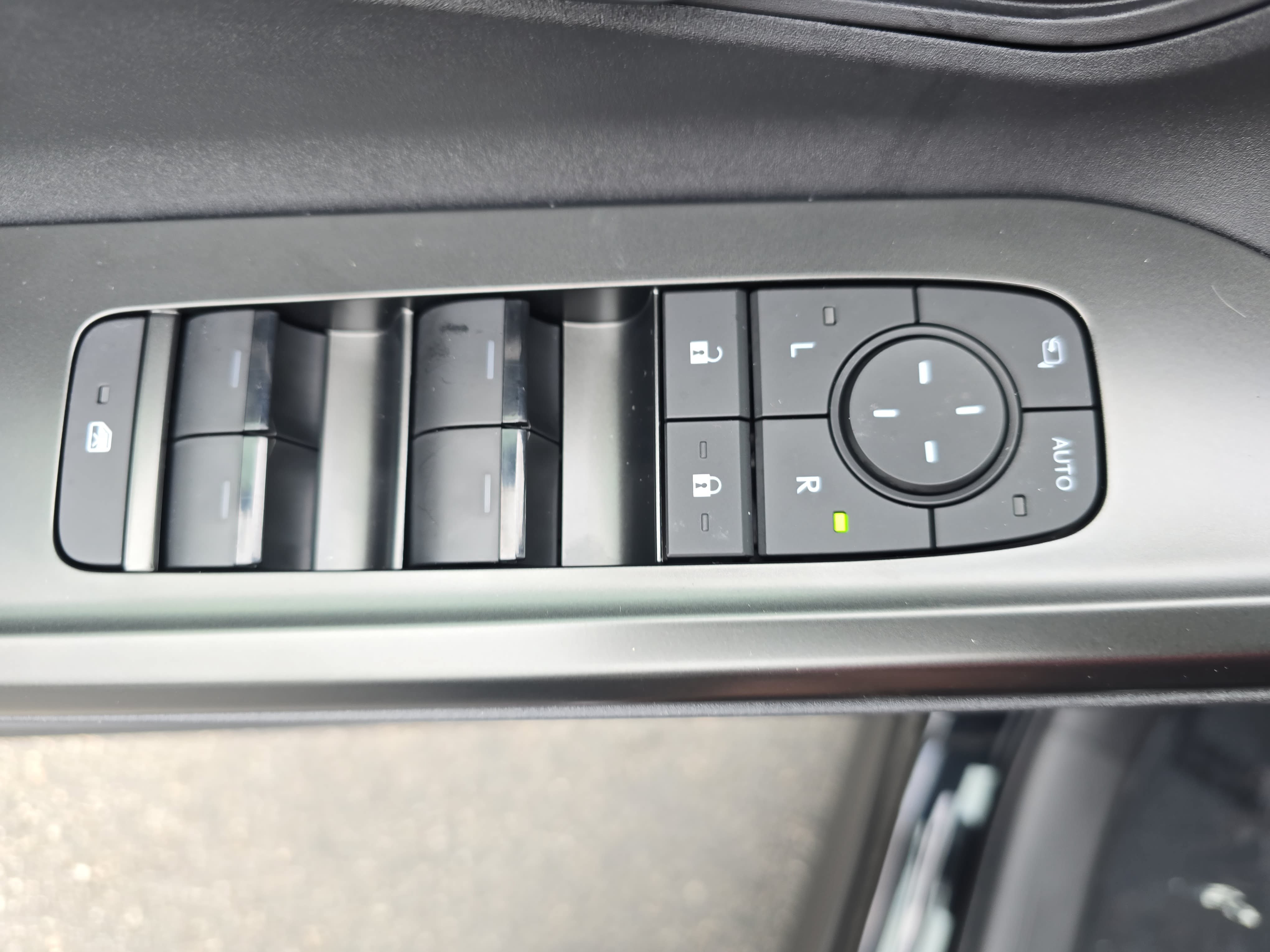 New 2026 Toyota C-HR AWD/4WD image 28