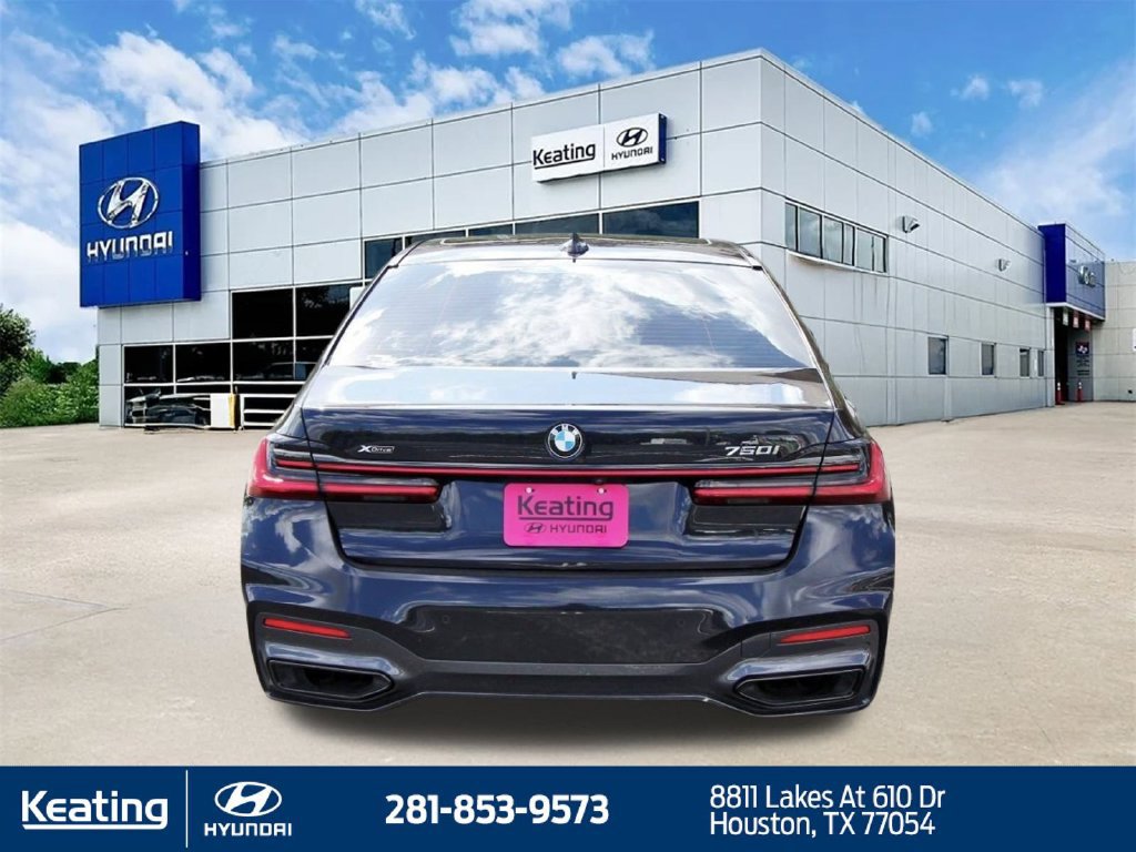 Used 2022 BMW 750i xDrive w/ Executive Package AWD/4WD image 6