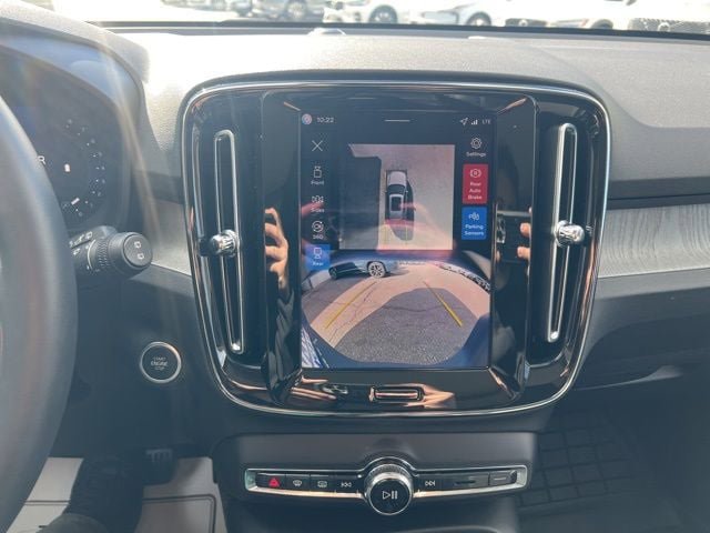 New 2026 Volvo XC40 B5 Plus w/ Protection Package Premier AWD/4WD image 33
