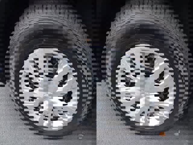 Used 2023 Toyota Corolla Cross L image 14