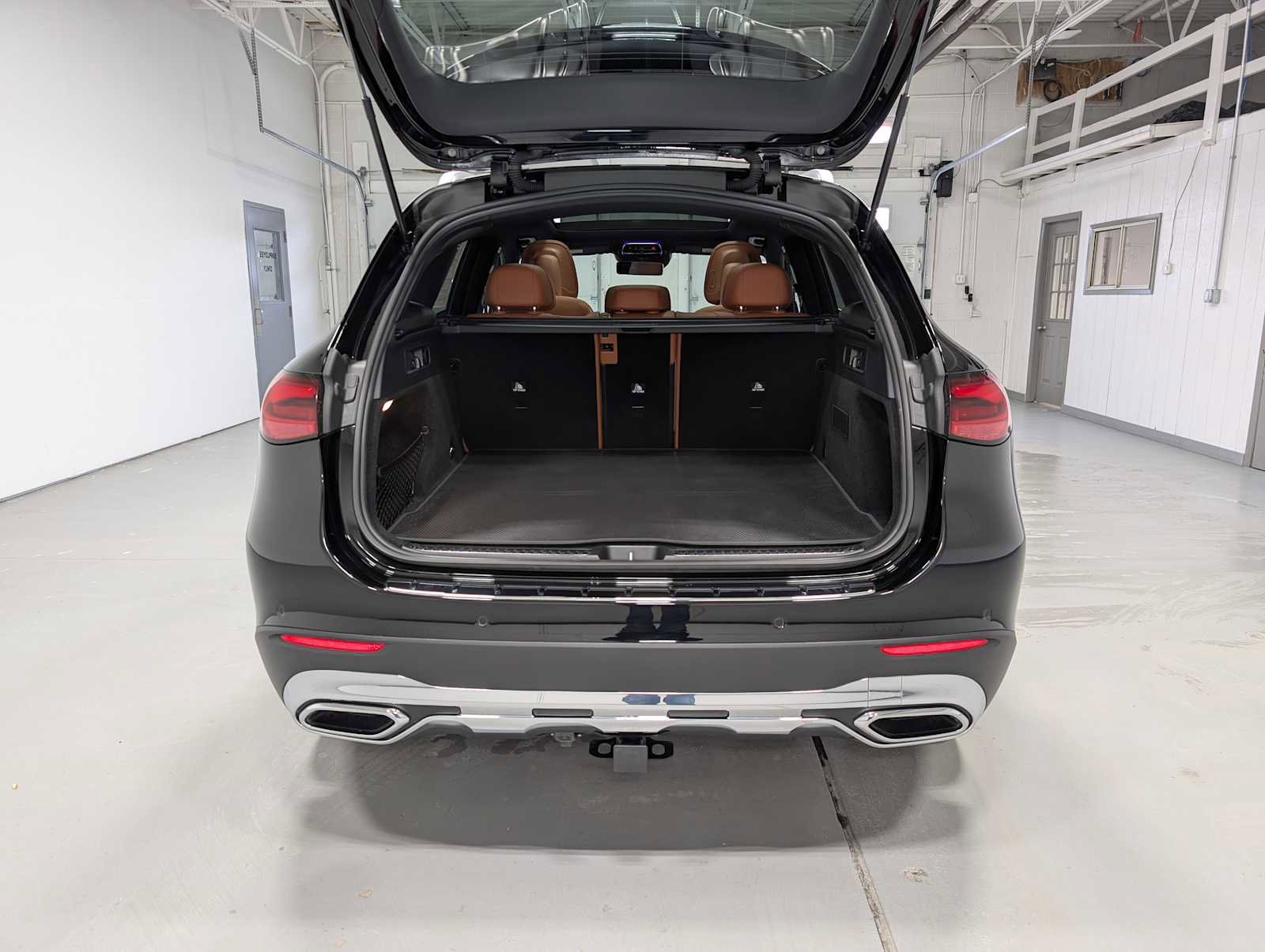 Certified 2026 Mercedes-Benz GLC 300 4MATIC image 38