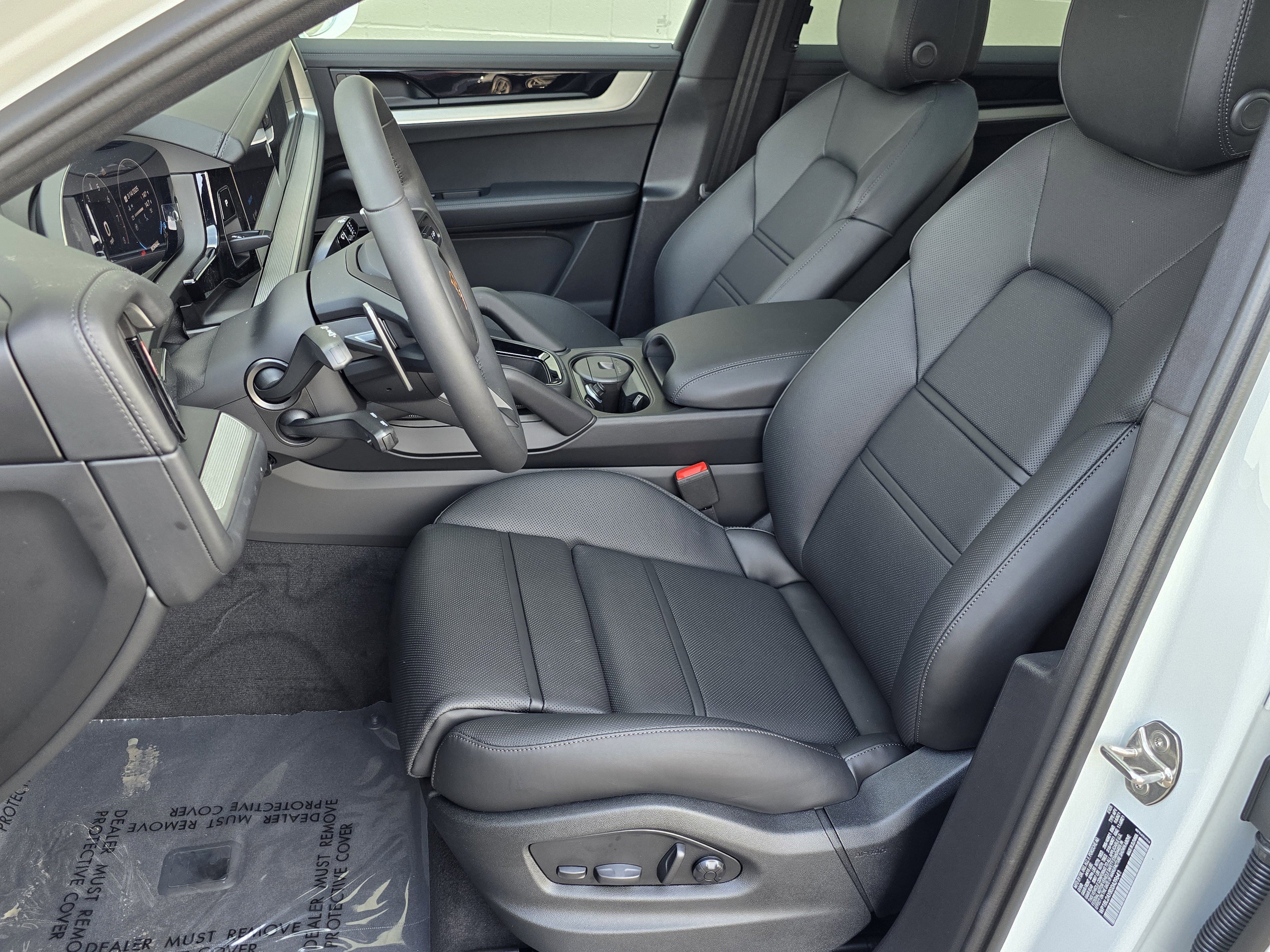 New 2025 Porsche Cayenne S image 5