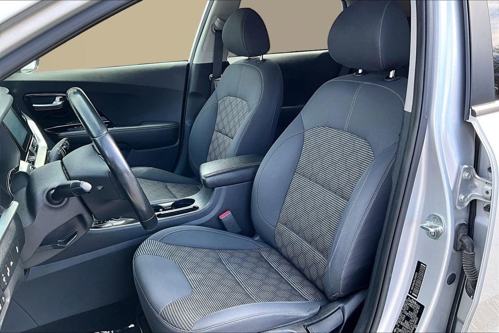 Used 2020 Kia Niro LXS image 20