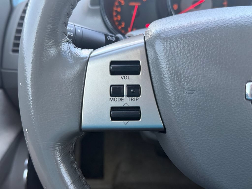 Used 2005 Nissan Altima 2.5 S w/ (F01) Convenience Pkg FWD image 19