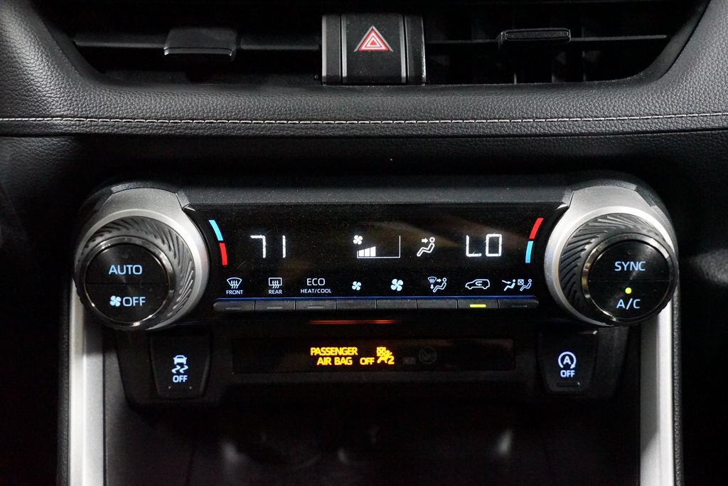 Used 2022 Toyota RAV4 XLE w/ Convenience Package FWD image 19