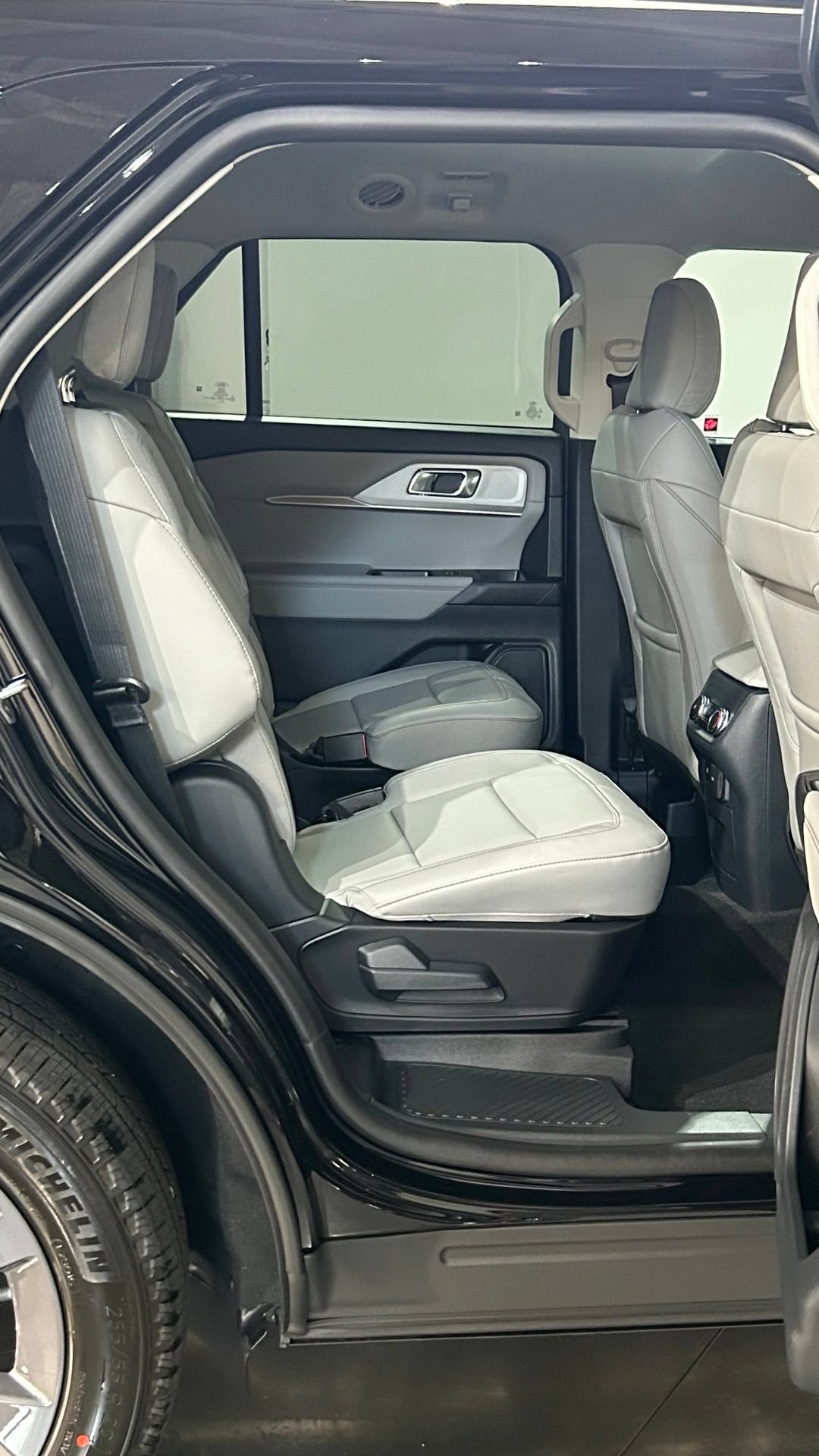 New 2026 Ford Explorer Active w/ Active Comfort Package AWD/4WD image 63