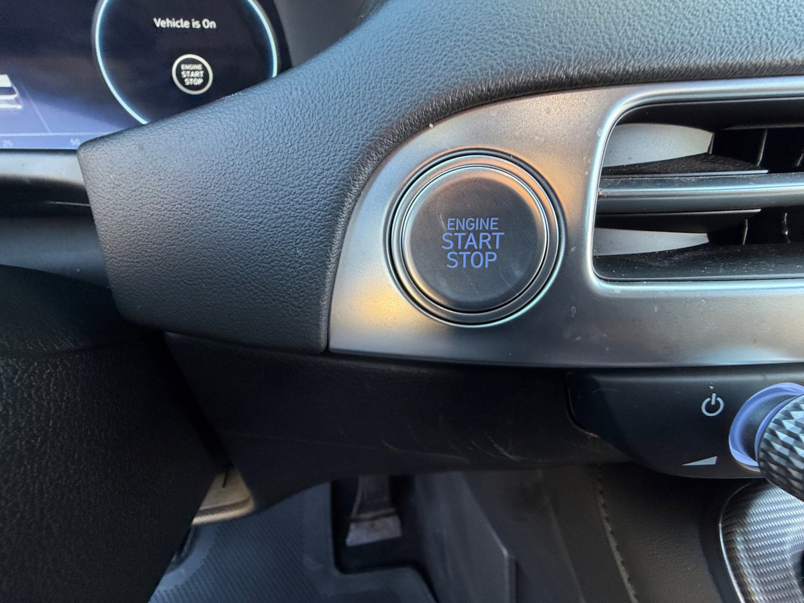 Used 2024 Hyundai Palisade Calligraphy image 30