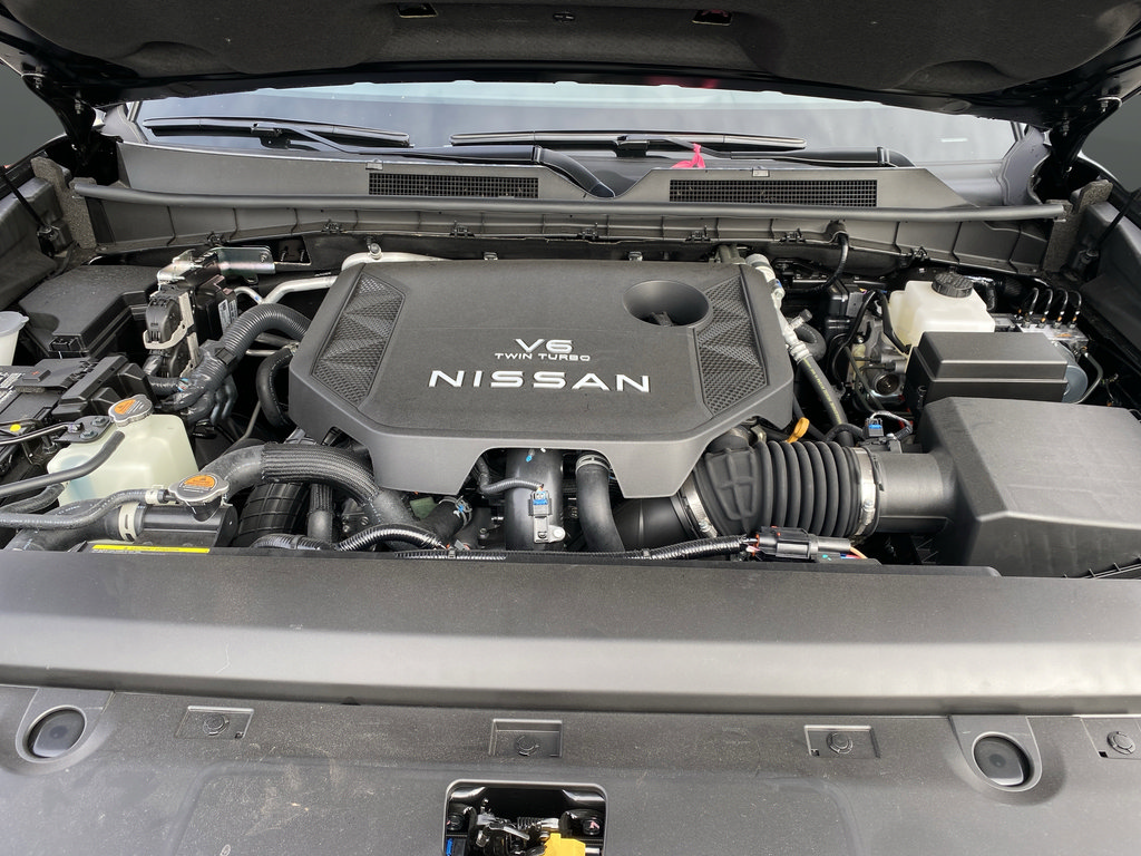 New 2025 Nissan Armada SL w/ Captain's Chari Seat Package AWD/4WD image 40
