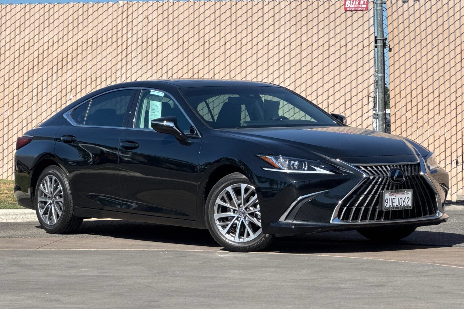 Certified 2025 Lexus ES 350 w/ Accessory Package (Z1) FWD video 2