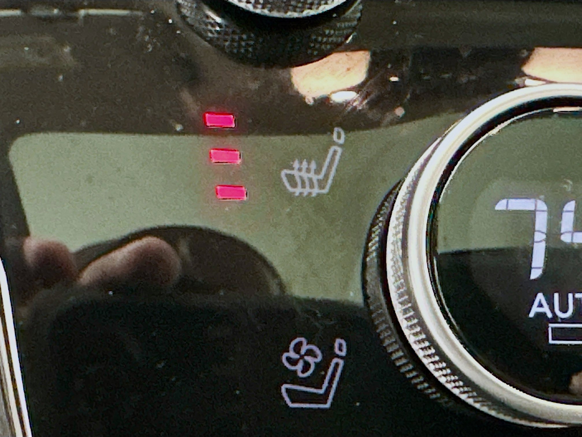 Used 2024 INFINITI QX60 Luxe w/ Performance Audio Package image 26