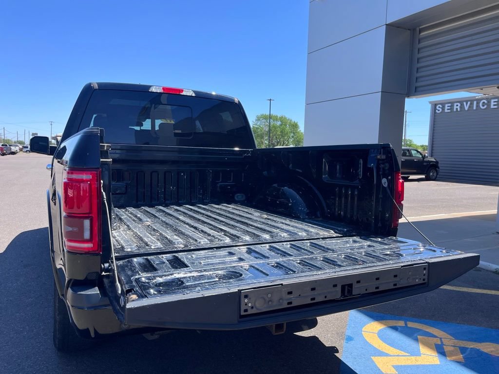Used 2017 Ford F150 Platinum w/ Equipment Group 701A Luxury AWD/4WD image 9