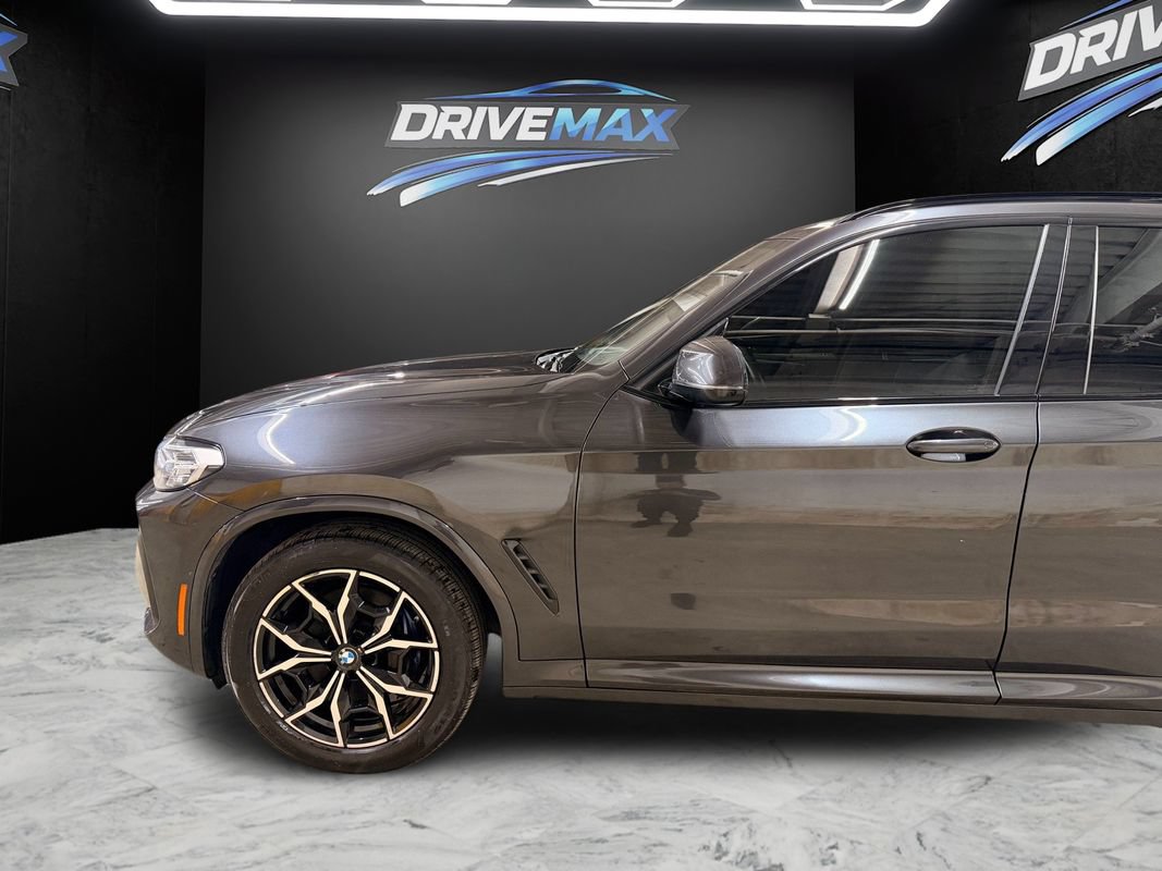 Used 2022 BMW X3 xDrive30i w/ Premium Package Essential AWD/4WD image 9