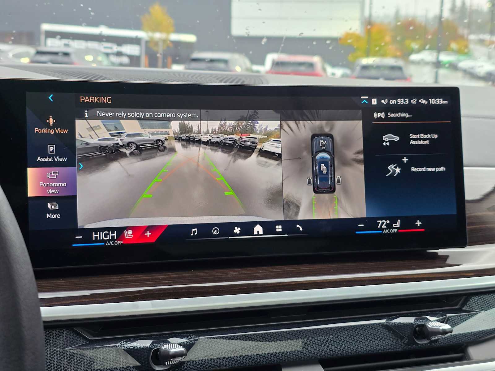 Used 2025 BMW X7 xDrive40i w/ Premium Package image 23