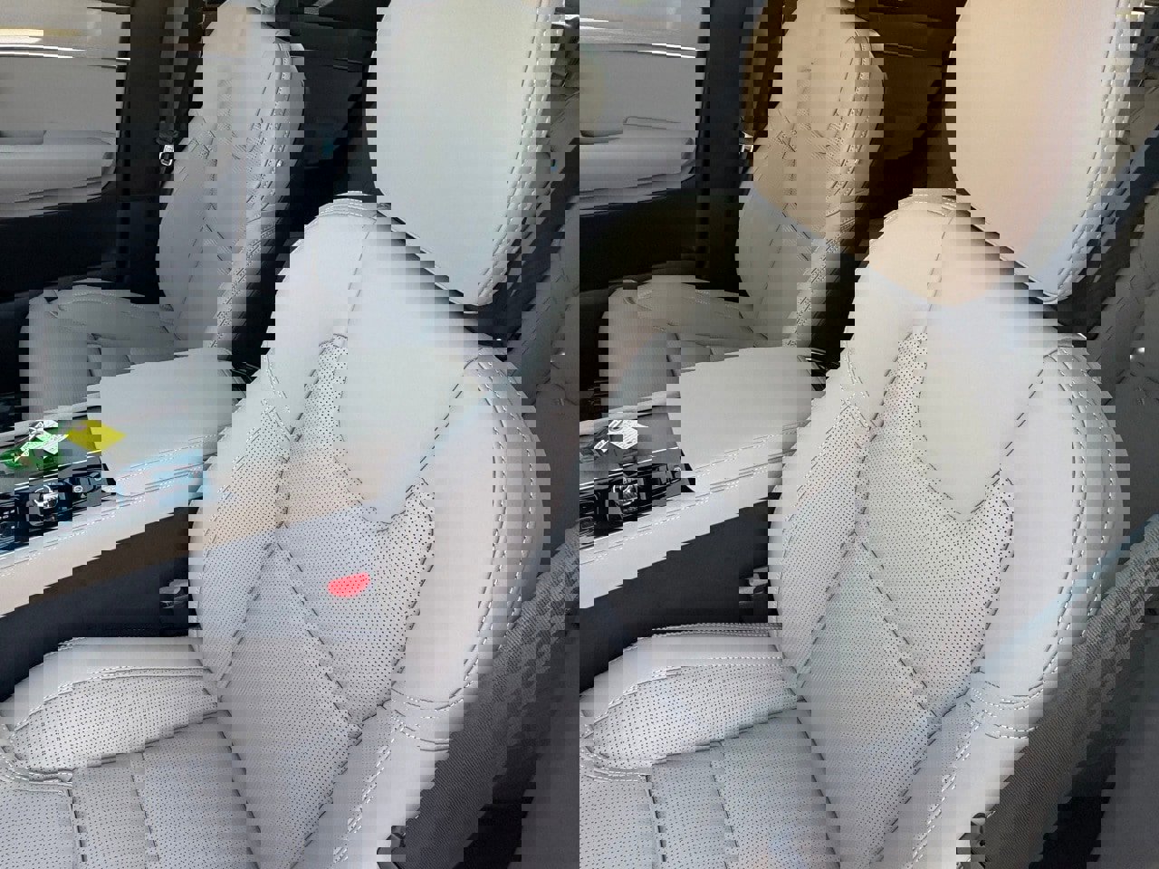 New 2026 Volvo XC90 B6 Ultra w/ Lounge Package image 19