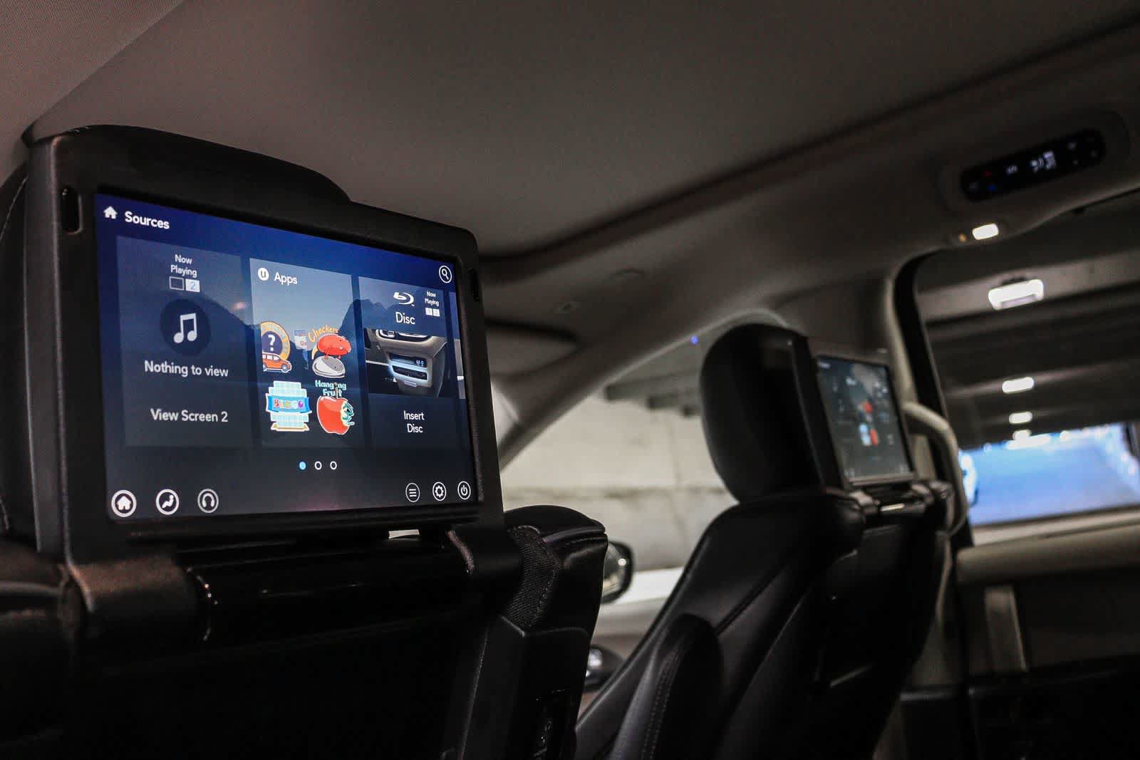 Used 2019 Chrysler Pacifica Limited w/ Advanced Safetytec Group FWD image 22