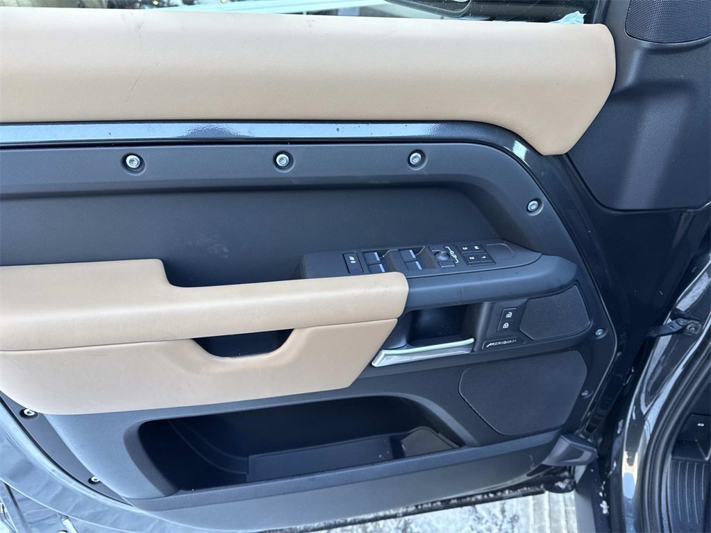 New 2026 Land Rover Defender 110 S image 17