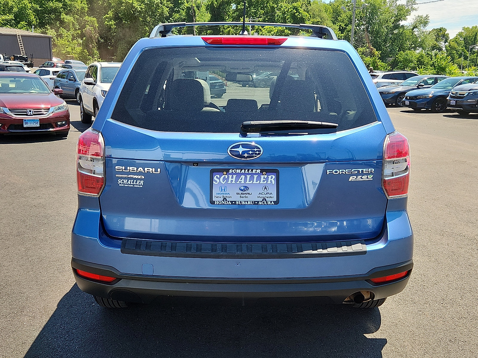 Used 2015 Subaru Forester 2.5i Premium w/ All-Weather Package AWD/4WD image 5