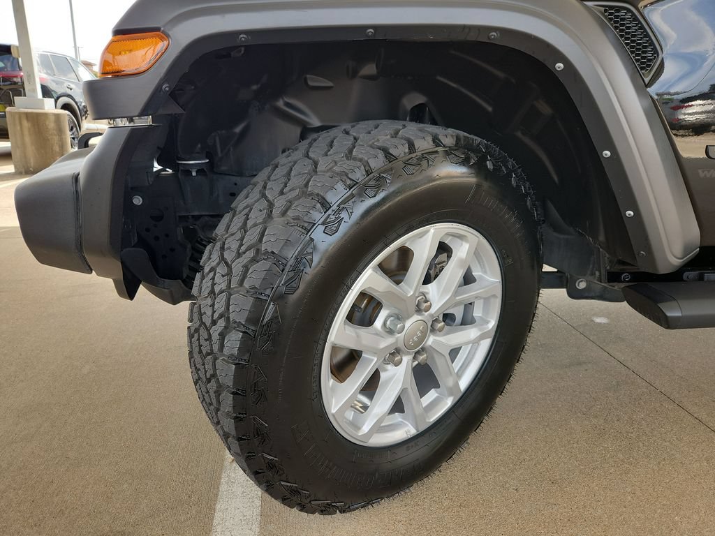 Used 2023 Jeep Wrangler Unlimited Sport w/ Sun And Sound Package AWD/4WD image 33