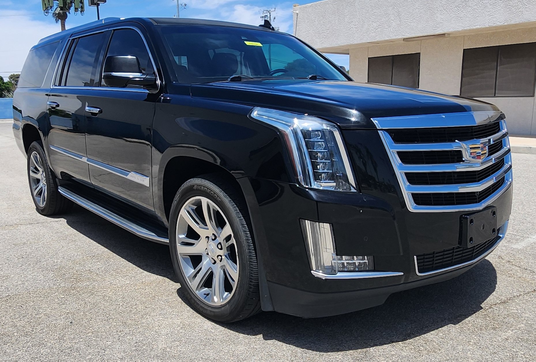 Used 2016 Cadillac Escalade ESV Luxury AWD/4WD image 3