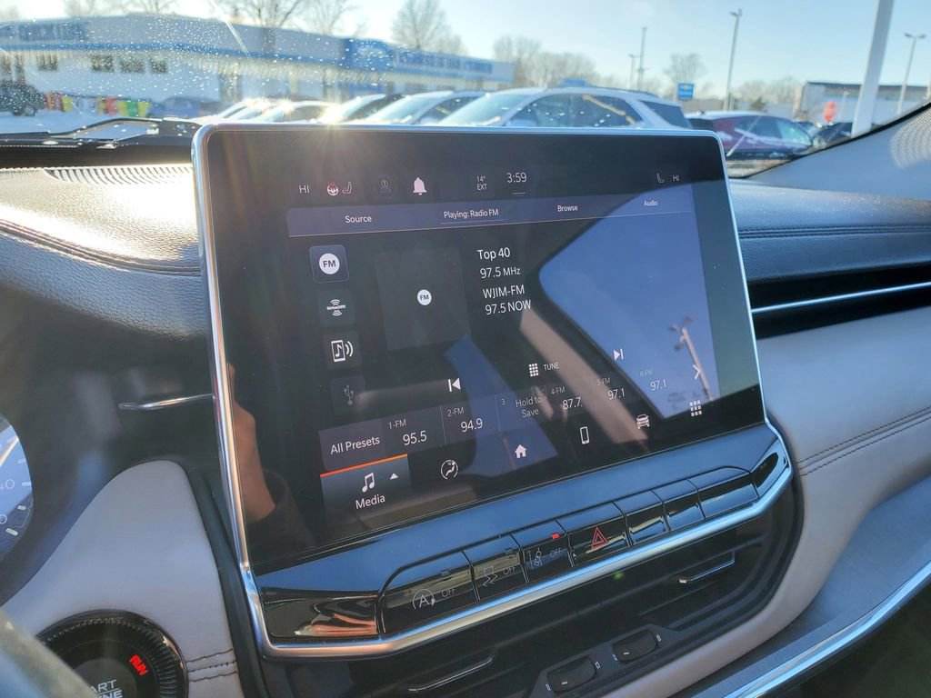 Used 2022 Jeep Compass Limited image 14