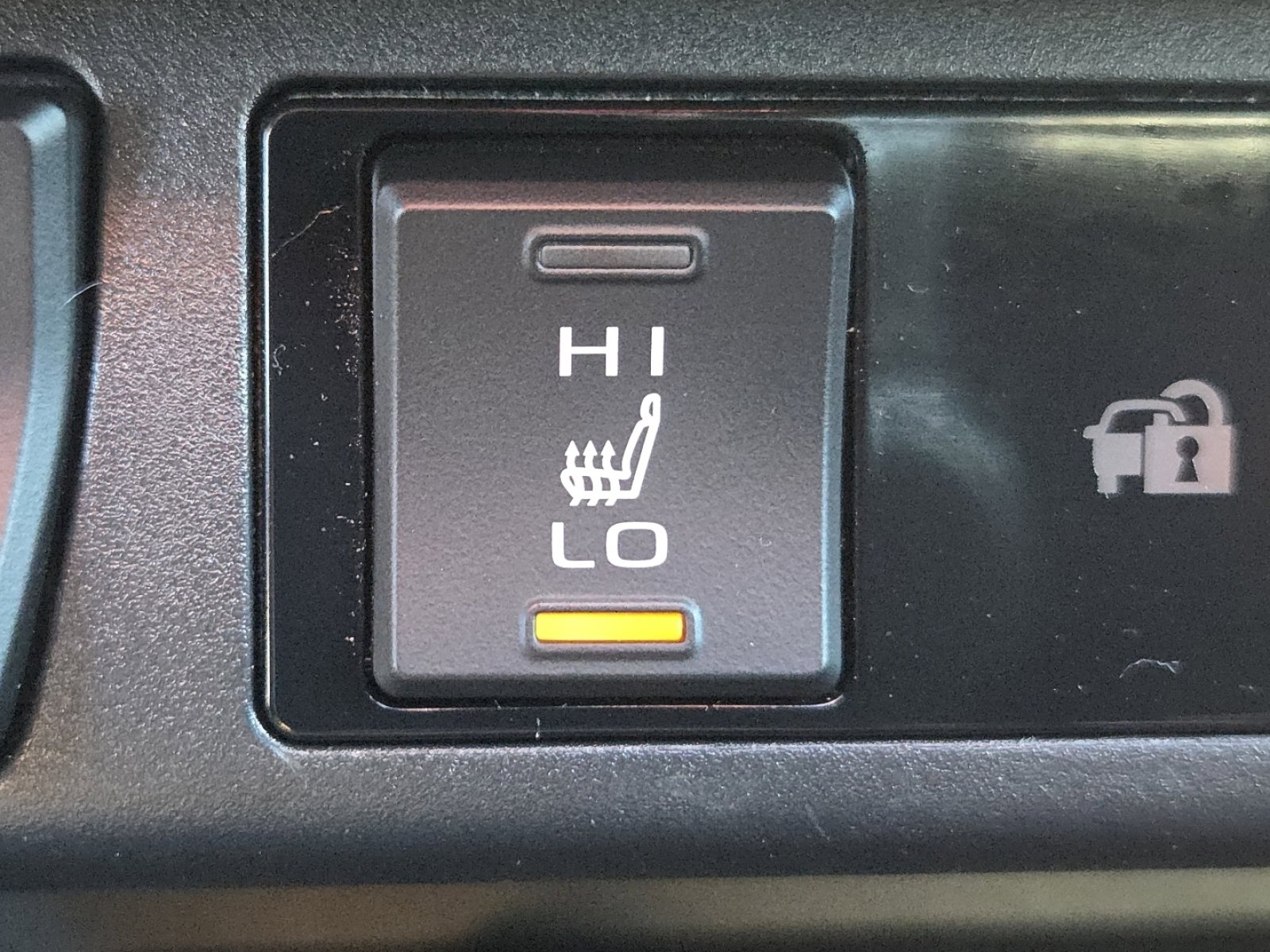 Used 2024 Toyota RAV4 XSE w/ Weather Package image 8