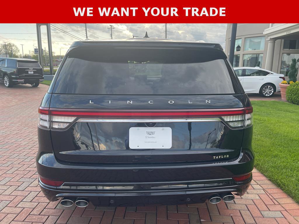 Used 2021 Lincoln Aviator Grand Touring w/ Equipment Group 302A AWD/4WD image 8