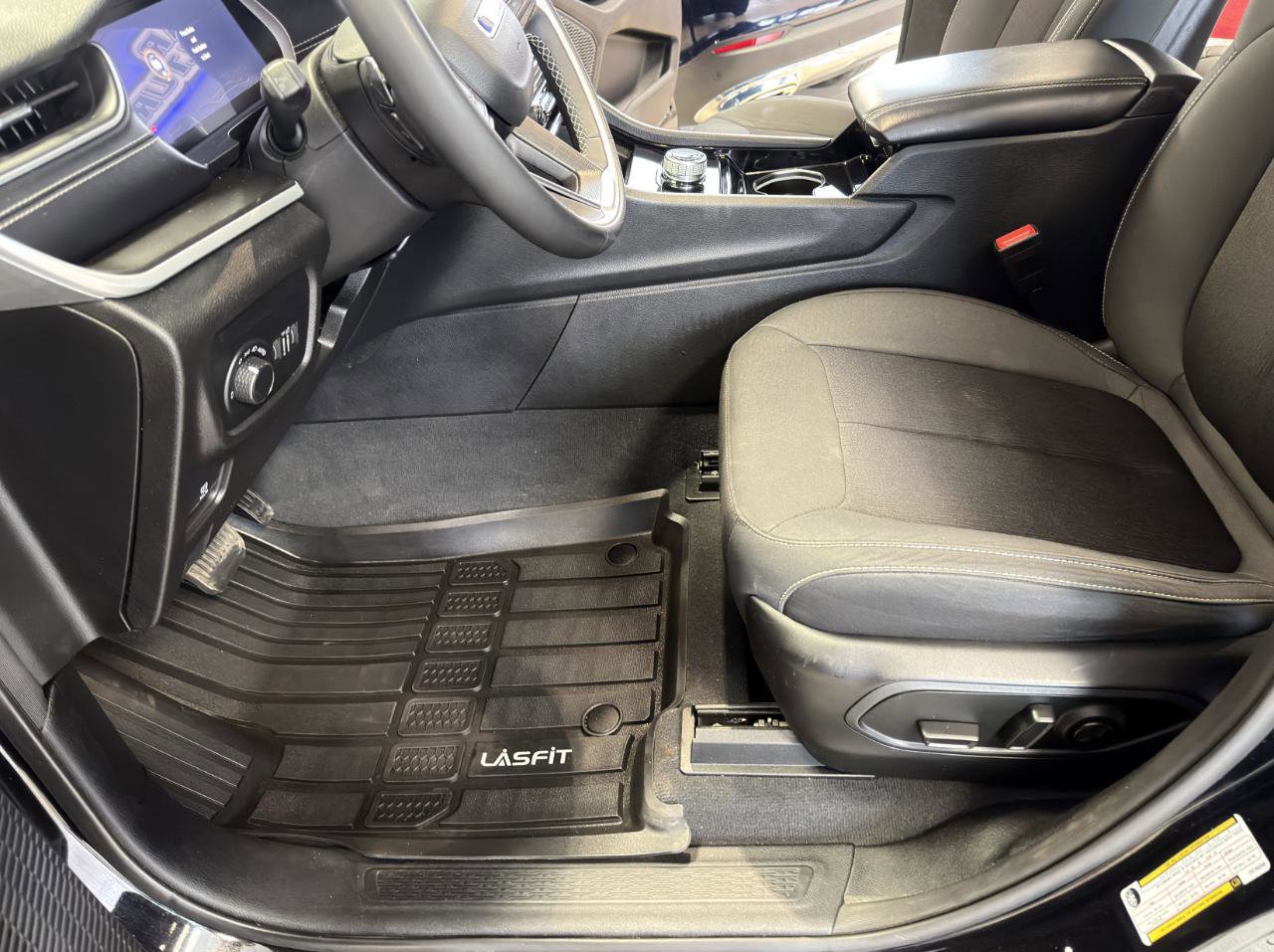 Used 2023 Jeep Grand Cherokee L Laredo w/ Trailer Tow Group (B) image 28