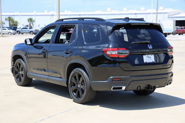 Certified 2025 Honda Pilot Black Edition image 6