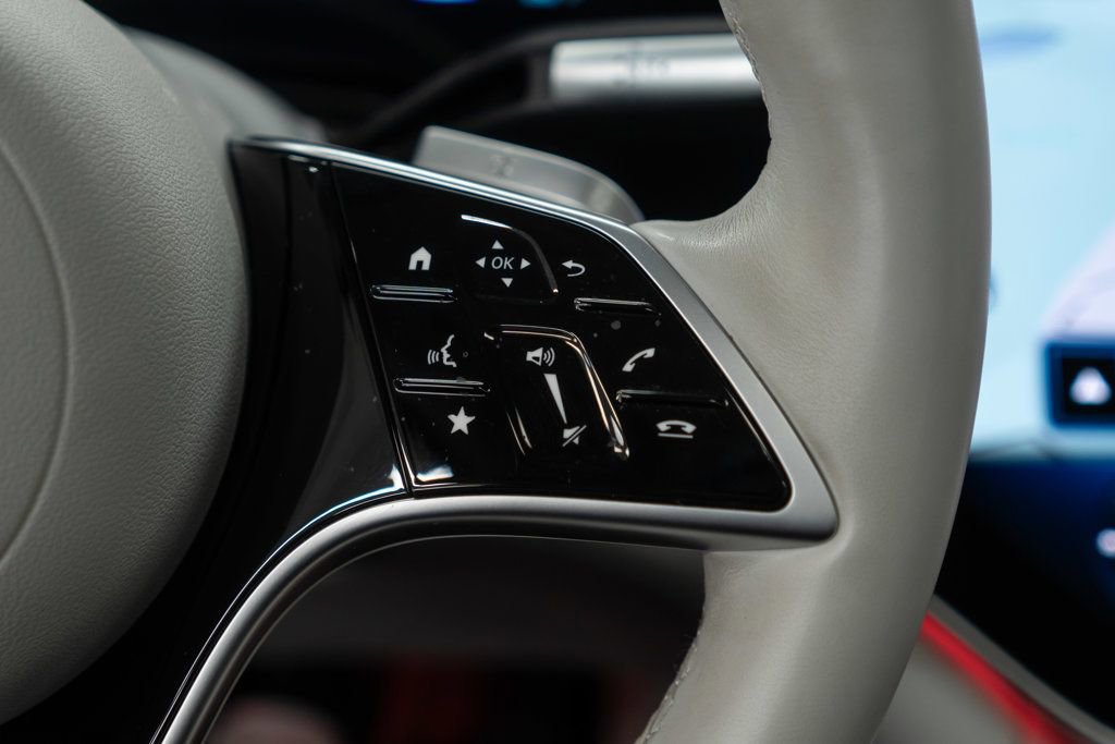 Used 2023 Mercedes-Benz EQS 580 4MATIC SUV image 21