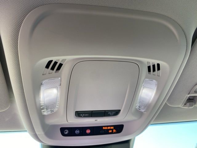 Used 2025 Buick Envision Sport Touring image 31