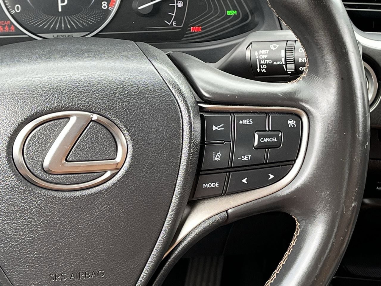 Used 2021 Lexus UX 200 w/ Premium Package FWD image 14