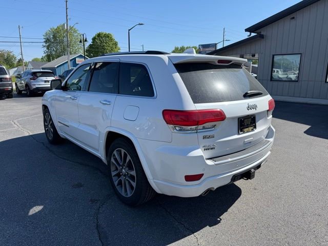 Used 2017 Jeep Grand Cherokee Overland AWD/4WD image 3