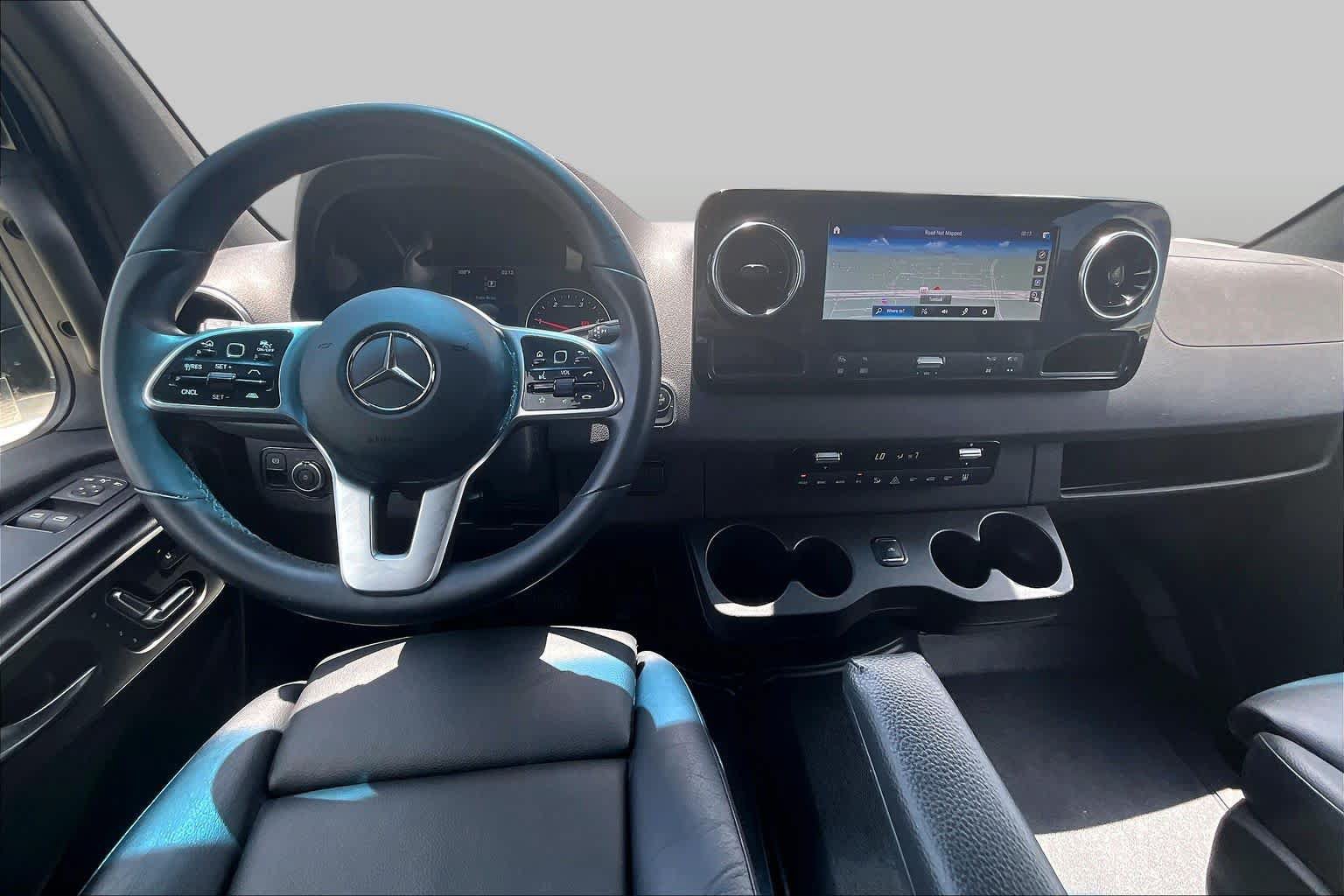 Used 2024 Mercedes-Benz Sprinter 2500 image 6
