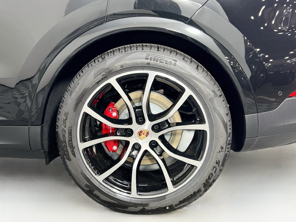 New 2026 Porsche Cayenne S AWD/4WD image 33