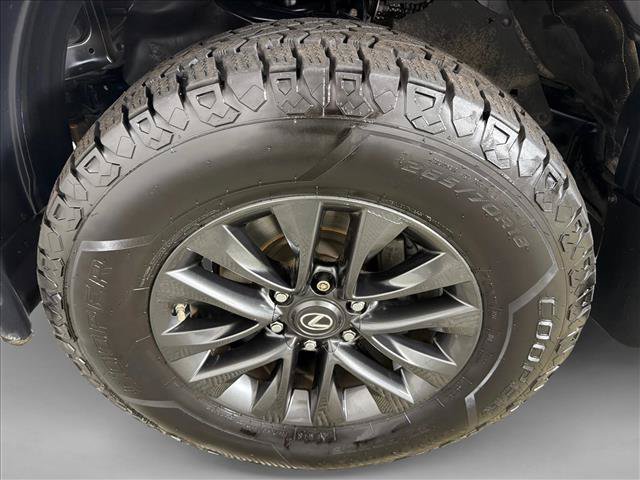 Used 2020 Lexus GX 460 Premium w/ Premium Package AWD/4WD image 13