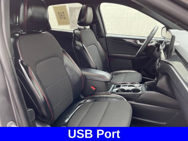 Used 2024 Ford Escape ST-Line w/ Tech Pack #1 AWD/4WD image 38