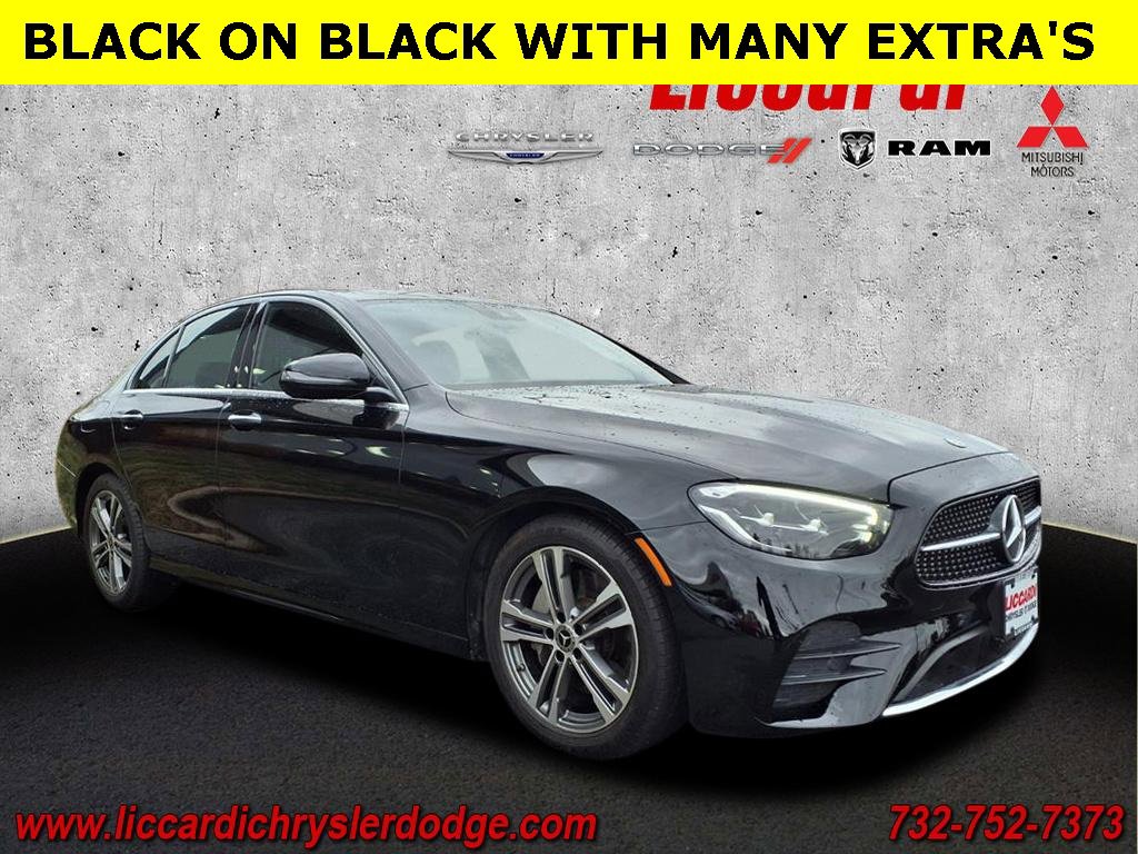 Used 2022 Mercedes-Benz E 350 4MATIC Sedan image 1