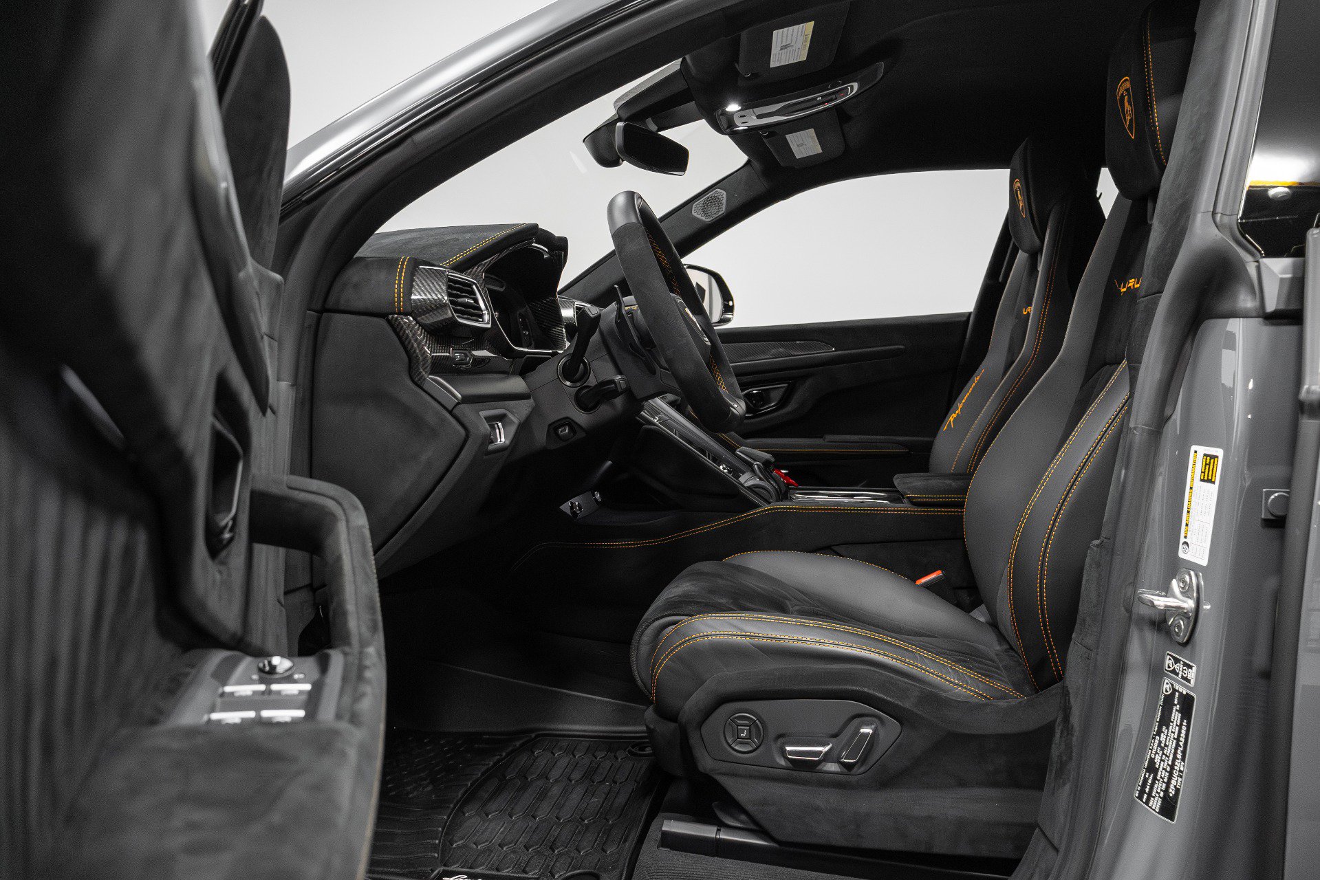 Used 2023 Lamborghini Urus Performante image 5