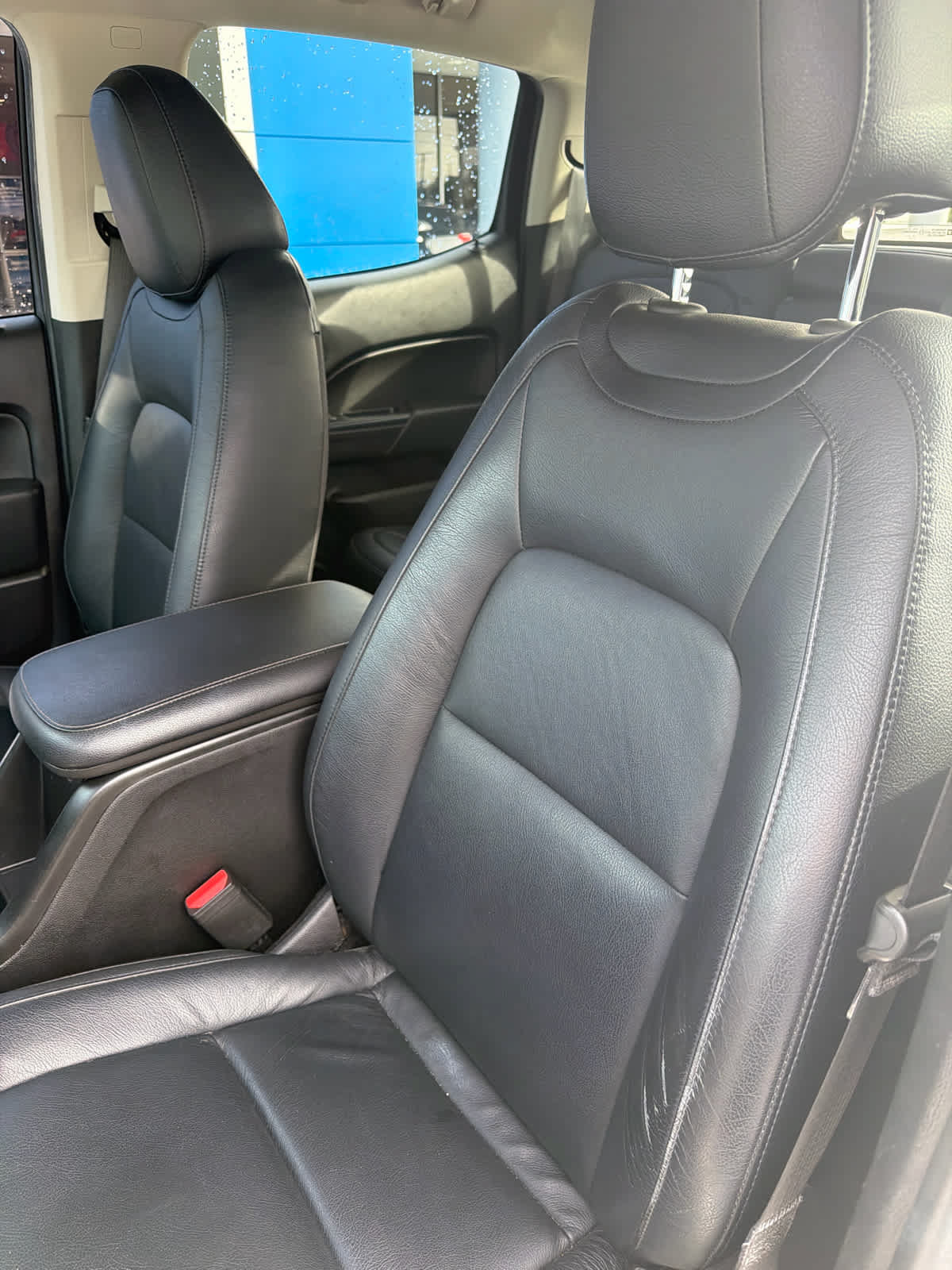Used 2022 Chevrolet Colorado LT RWD image 21