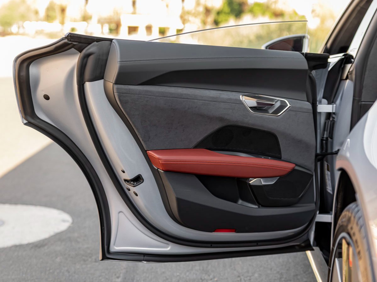 New 2025 Audi S e-tron GT Prestige image 19