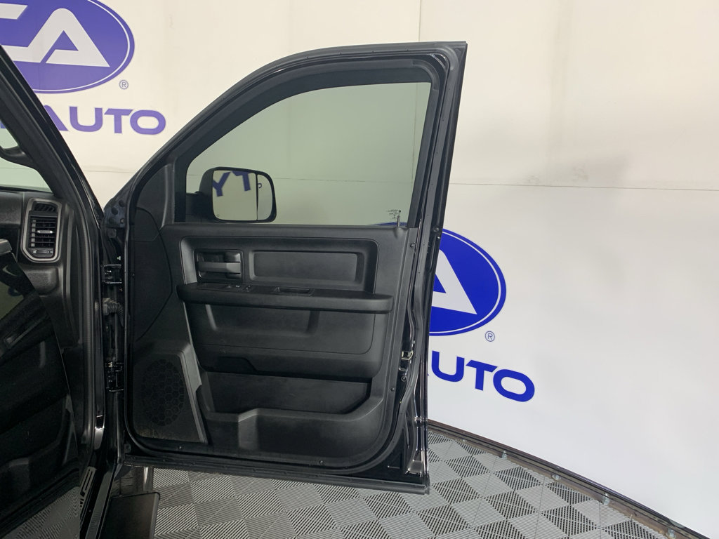 Used 2022 RAM 2500 Tradesman AWD/4WD image 39
