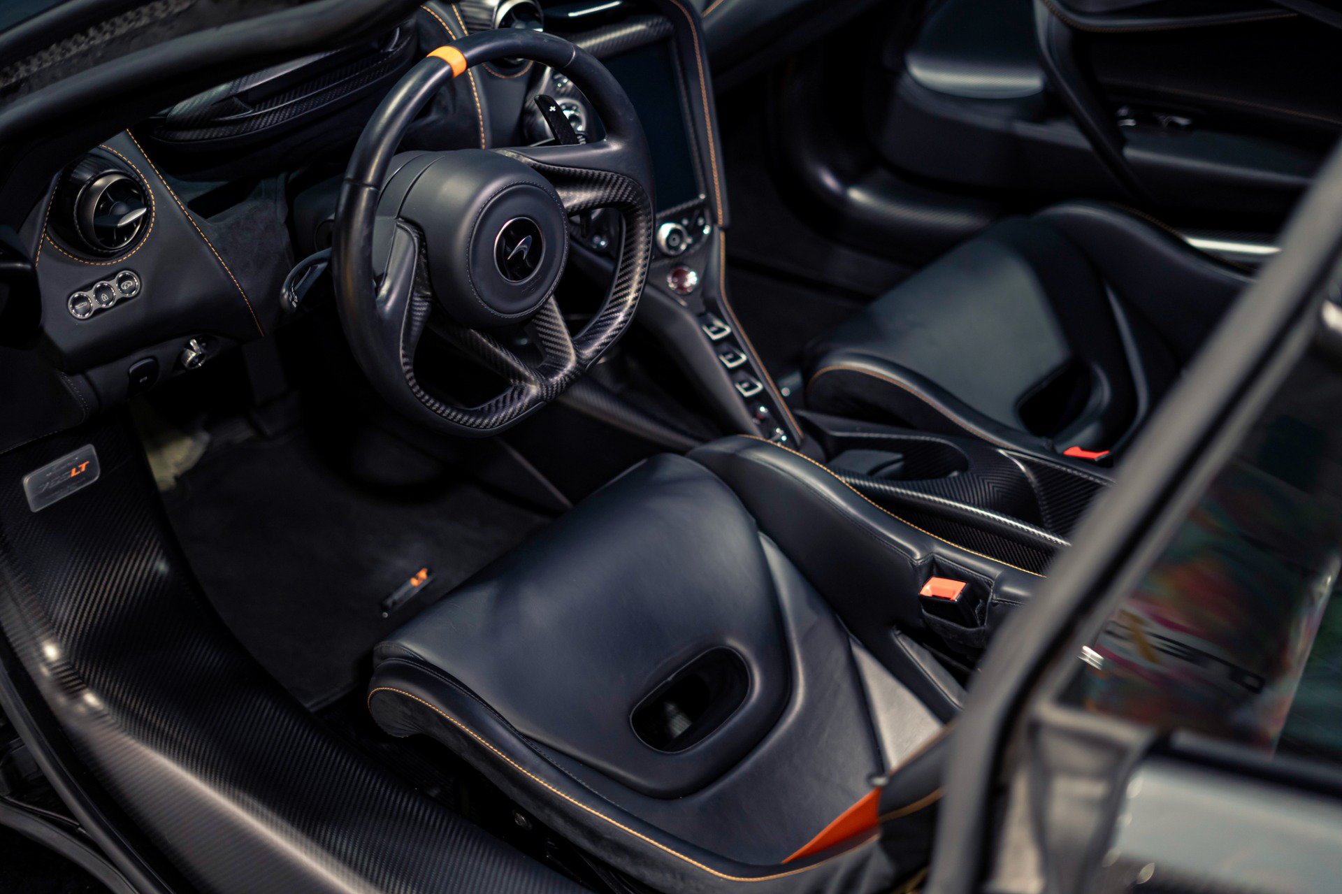 Used 2021 McLaren 765LT RWD image 16