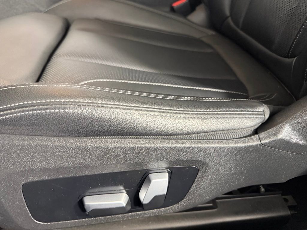 Used 2023 BMW 230i Coupe w/ Convenience Package image 22