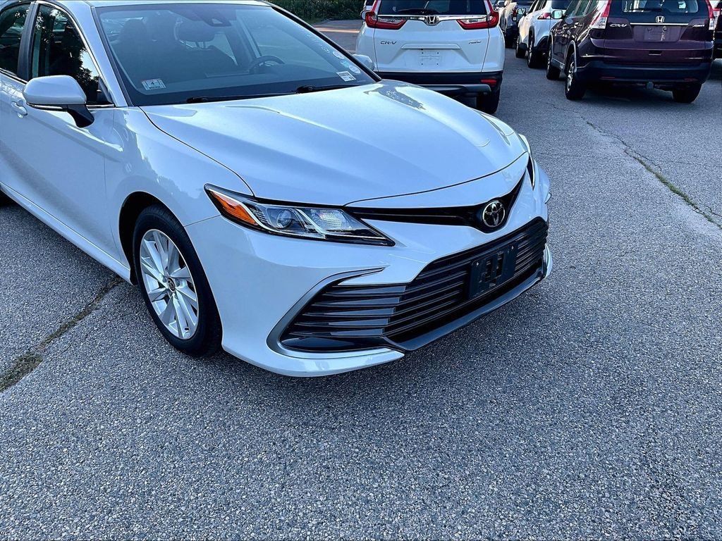 Used 2022 Toyota Camry LE w/ Cold Weather Package AWD/4WD image 8