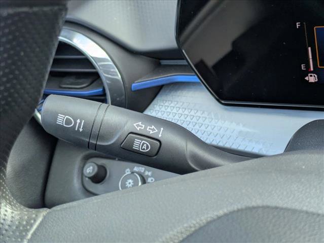 Used 2025 Chevrolet Trax LT image 15