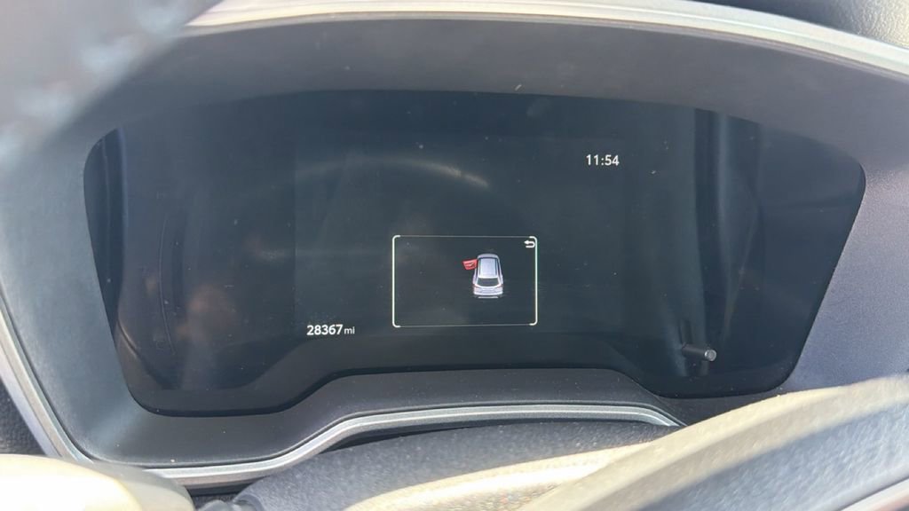 Certified 2025 Toyota Corolla Cross XLE image 16