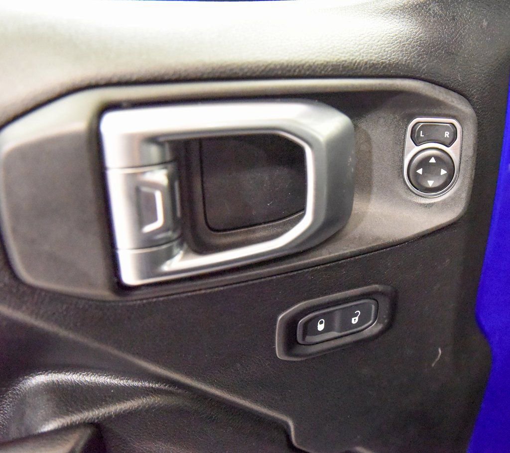 Used 2020 Jeep Wrangler Sport image 15