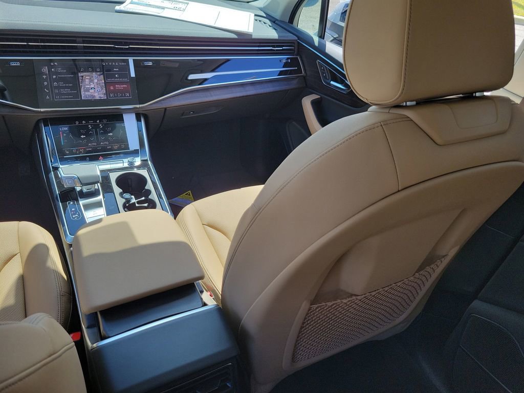 New 2026 Audi Q7 3.0T Premium Plus AWD/4WD image 24