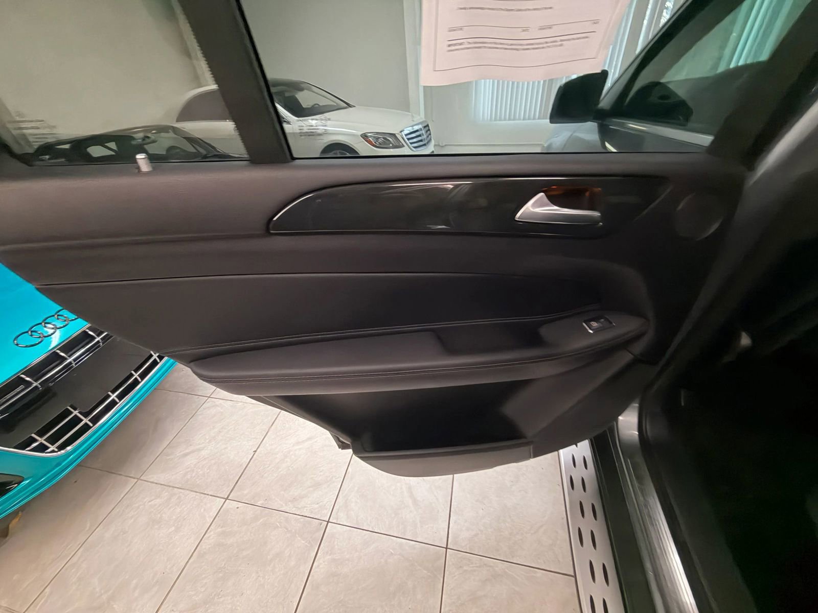 Used 2017 Mercedes-Benz GLS 450 4MATIC w/ Premium Package image 15