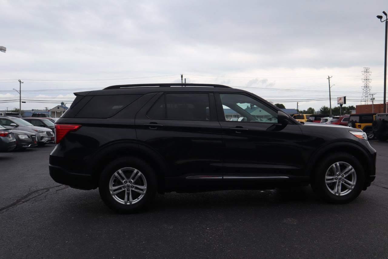 Used 2020 Ford Explorer XLT AWD/4WD image 7